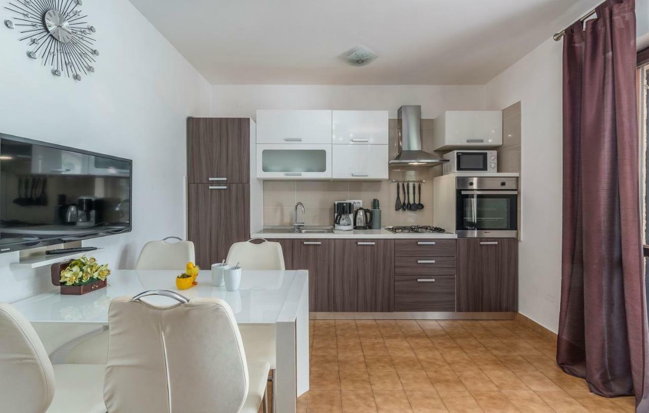 Apartments Rakovac 포레치 객실 사진